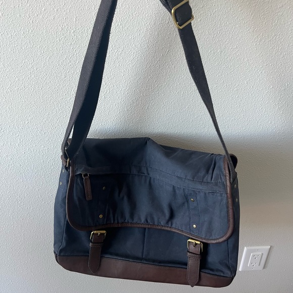Fossil Canvas Bag - Picture 2 of 4